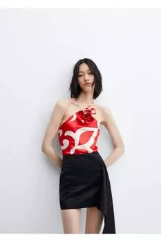 Атласная блузка с декоративным цветочным узором Mango, красный