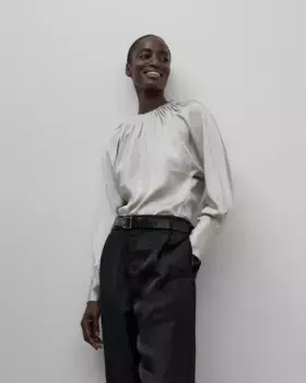 Атласная женская блузка со сборкой по горловине Adolfo Dominguez, белый