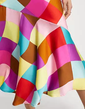 Атласное платье-комбинация в клеточку Something New