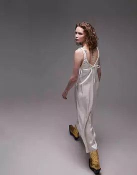 Атласное платье миди со сборками Topshop цвета слоновой кости