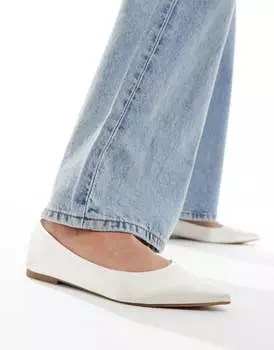 Атласные балетки с острым носком ASOS DESIGN Lucky