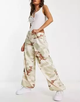 Атласные брюки-парашют в стиле милитари ASOS