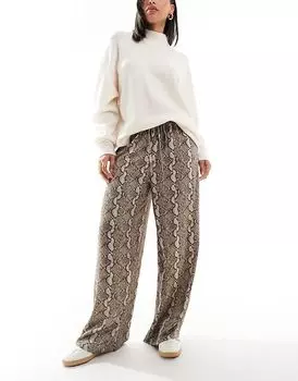 Атласные брюки-стринги со змеиным принтом ASOS DESIGN