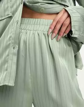 Атласные брюки в полоску 4th & Reckless серого цвета