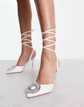 Атласные туфли цвета слоновой кости с декорированным носком и каблуком French Connection