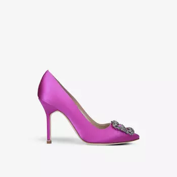 Атласные туфли Hangisi 105, украшенные пряжками Manolo Blahnik, цвет fushia