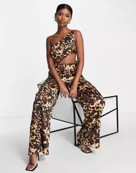 Атласный комбинезон на одно плечо с леопардовым принтом ASOS DESIGN