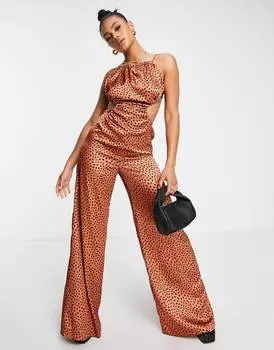 Атласный комбинезон с анималистичным принтом ASOS DESIGN и вырезом на шее ASOS DESIGN