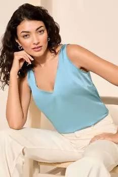 Атласный топ без рукавов с V-образным вырезом Friends Like These, синий