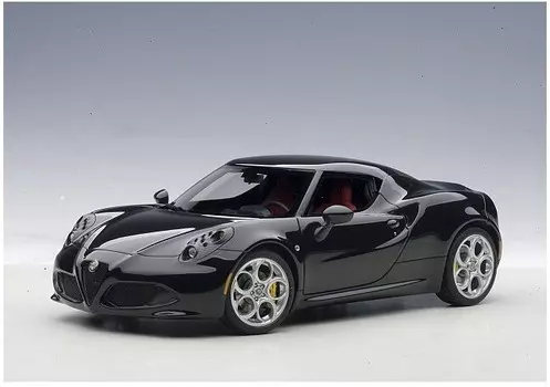 Autoart Alfa Romeo 4C 2013 (Черный Глянцевый) 1:18 70184
