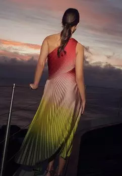 Бальное платье Ombre One Shoulder Pleated Regular Fit Next, красный