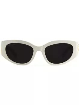 Balenciaga Eyewear солнцезащитные очки Bossy в круглой оправе, белый