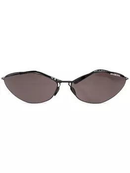 Balenciaga Eyewear солнцезащитные очки кошачий глаз с логотипом-наклейкой, черный