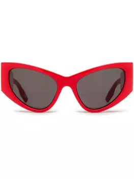 Balenciaga Eyewear солнцезащитные очки в оправе 'кошачий глаз', красный