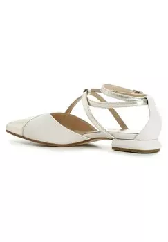 Балетки с ремешком CAFNOIR