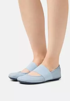 Балетки с ремешком Camper