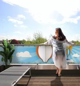 Балконный баннер-шар над городом, размер_балкона: 5 х 0,9м. Displayhersteller, белый