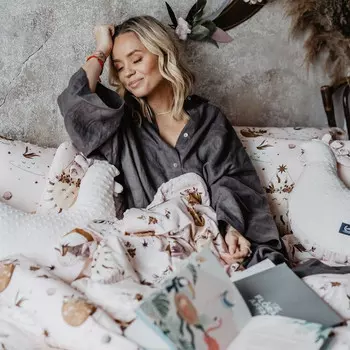 Бамбуковая накидка La Millou со средней бахромой от Whatannawears Fly me to the Moon Nude