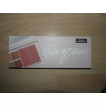 bareMinerals Go Gorgeous Палетка для макияжа глаз и лица с тенями для щек