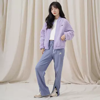 Бархатная куртка женская фиолетовая New Balance