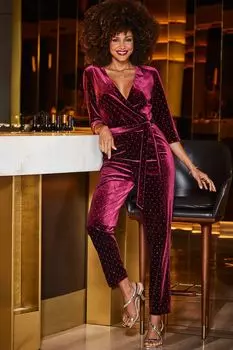 Бархатный комбинезон со стразами на заклепках имитация конверта украшенная стразами Sosandar, красный