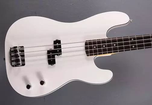 Бас-гитара Aerodyne Special Precision Bass — ярко-белый Fender Aerodyne Special Precision Bass -