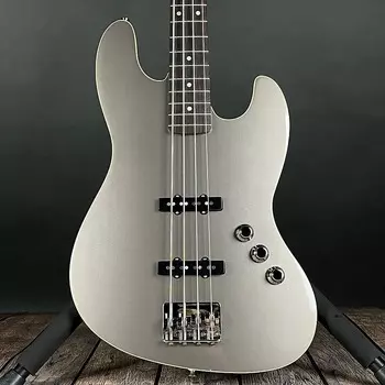 Бас-гитара Fender Aerodyne Special Jazz Bass, накладка на гриф из палисандра — серый металлик