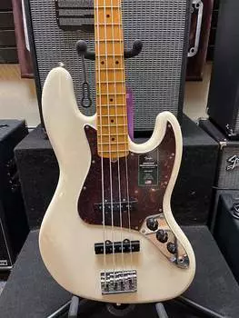 Бас-гитара Fender American Professional II Jazz Bass Olympic White