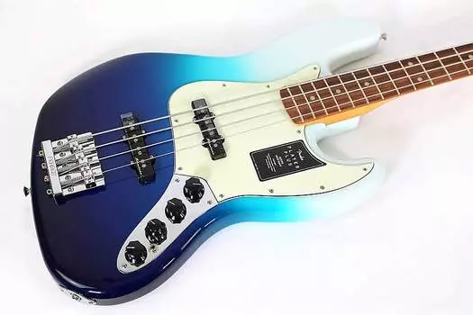 Бас-гитара Fender Player Plus Active Jazz Bass — цвет Belair Blue с накладкой на гриф Pau Ferro