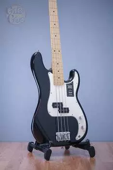 Бас-гитара Fender Player Precision MN Black Player Precision Bass