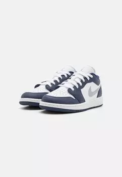 Баскетбольная обувь AIR JORDAN 1 UNISEX Jordan, белый