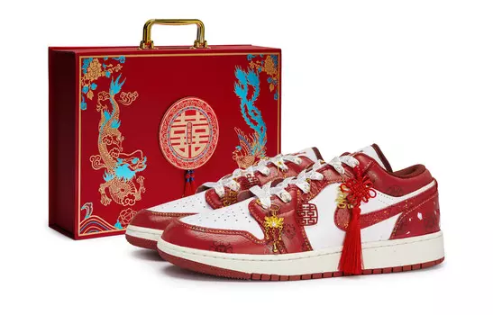Баскетбольные кроссовки Air 1 Vintage Men Low-Touch Gold Jordan, цвет Red White Gold