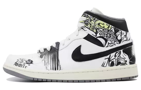 Баскетбольные кроссовки Air 1 Vintage Men Mid-Top Black/White Jordan