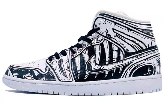 Баскетбольные кроссовки Air 1 Vintage женские высокие черные/белые Jordan