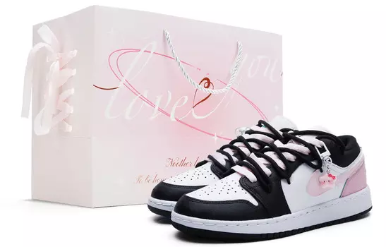 Баскетбольные кроссовки Air 1 Vintage женские с низким верхом черного цвета Jordan