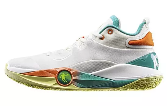 Баскетбольные кроссовки Battle Blade 6PRO мужские высокие белые Qiaodan