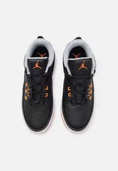 Баскетбольные кроссовки Jordan Max Aura 5 Unisex Jordan, черный/оранжевый/серый волк/белый