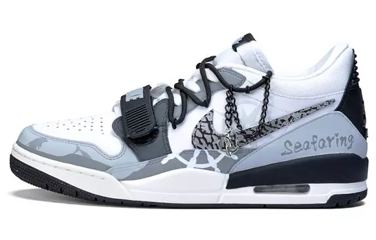 Баскетбольные кроссовки Legacy 312 Vintage Men Low-Top Black/White/Grey Jordan