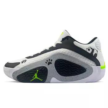 Баскетбольные кроссовки Tatum 2 мужские низкие черные/зеленые Jordan