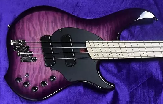 Басс гитара Dingwall Combustion