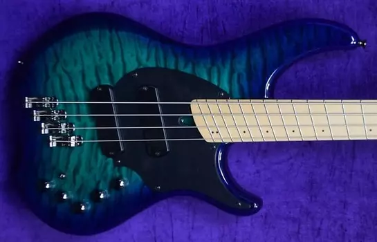 Басс гитара Dingwall Combustion