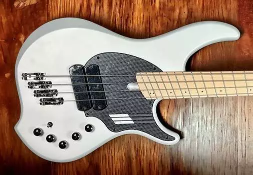 Басс гитара Dingwall NG-2