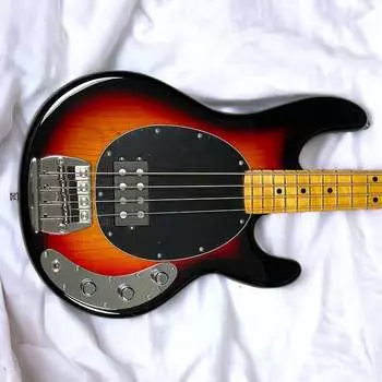 Басс гитара ERNIE BALL MUSIC MAN STINGRAY 4 "70'S RETRO", Vintage Sunburst/ Maple
