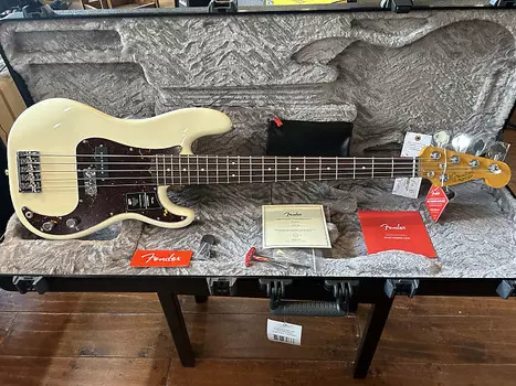 Басс гитара Fender American Professional II Precision Bass V Rosewood Olympic White #US23017405