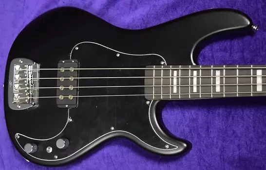 Басс гитара G&L Kiloton