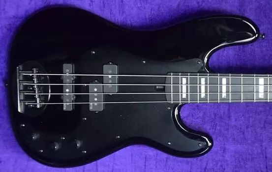 Басс гитара Lakland Skyline 44-64 GZ, Black Gloss /Ebony /Geezer Butler EMGs