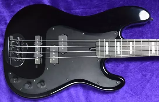 Басс гитара Lakland Skyline 44-64 GZ, Black Gloss w/Ebony /Geezer Butler EMGs.
