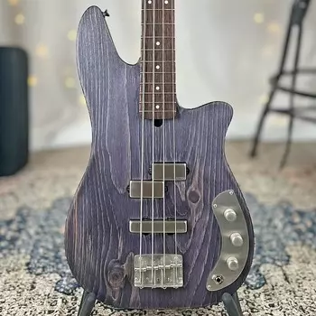 Басс гитара Offbeat Guitars Roxanne PJ 32" Medium Scale Bass in Purple Twilight on Pine with EMG Brushed Chrome PJ Pickups, Gotoh Hardware