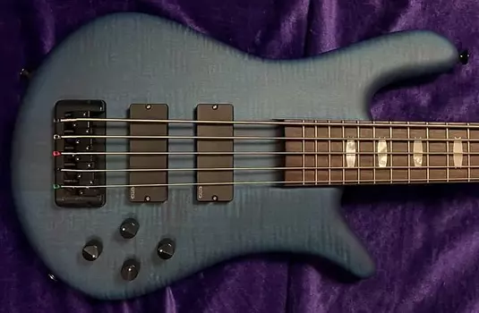 Басс гитара Spector Euro 5LX, Black and Blue Matte / Rosewood