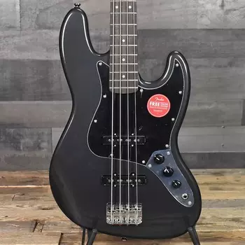 Басс гитара Squier Affinity Jazz Bass, Laurel Fingerboard, Black Pickguard - Charcoal Frost Metallic
